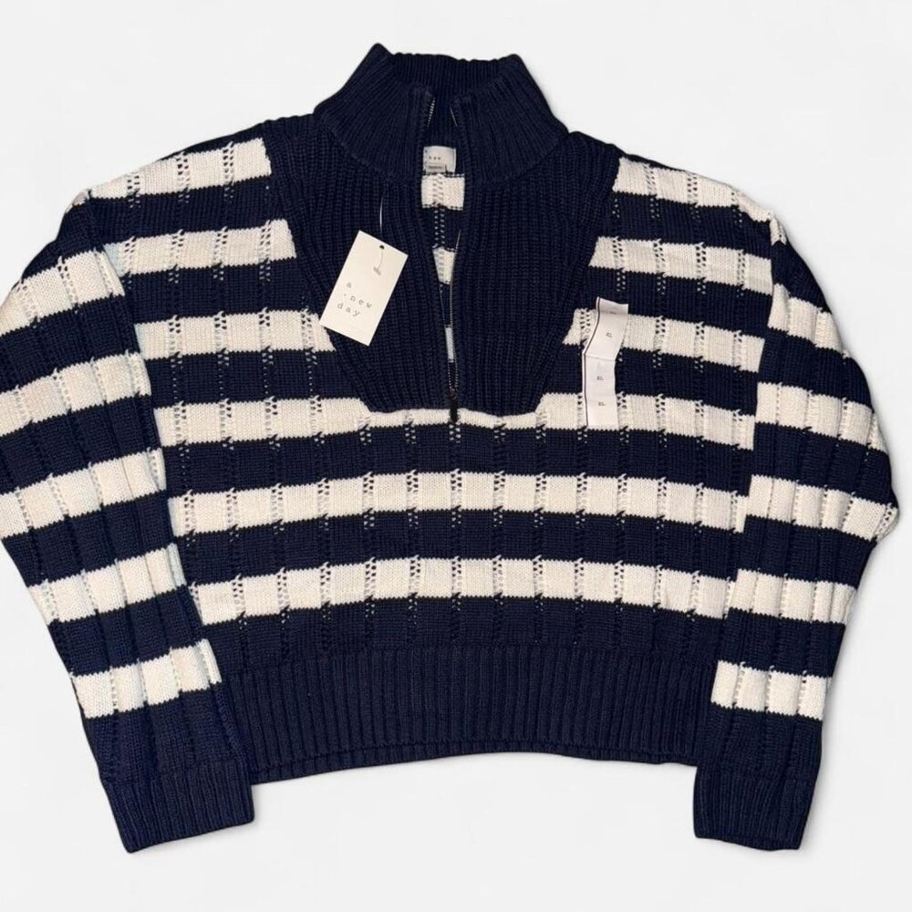 A New Day Women's Mock Turtleneck 1/4 Zip Sweater Cream/Navy Striped Size XL.